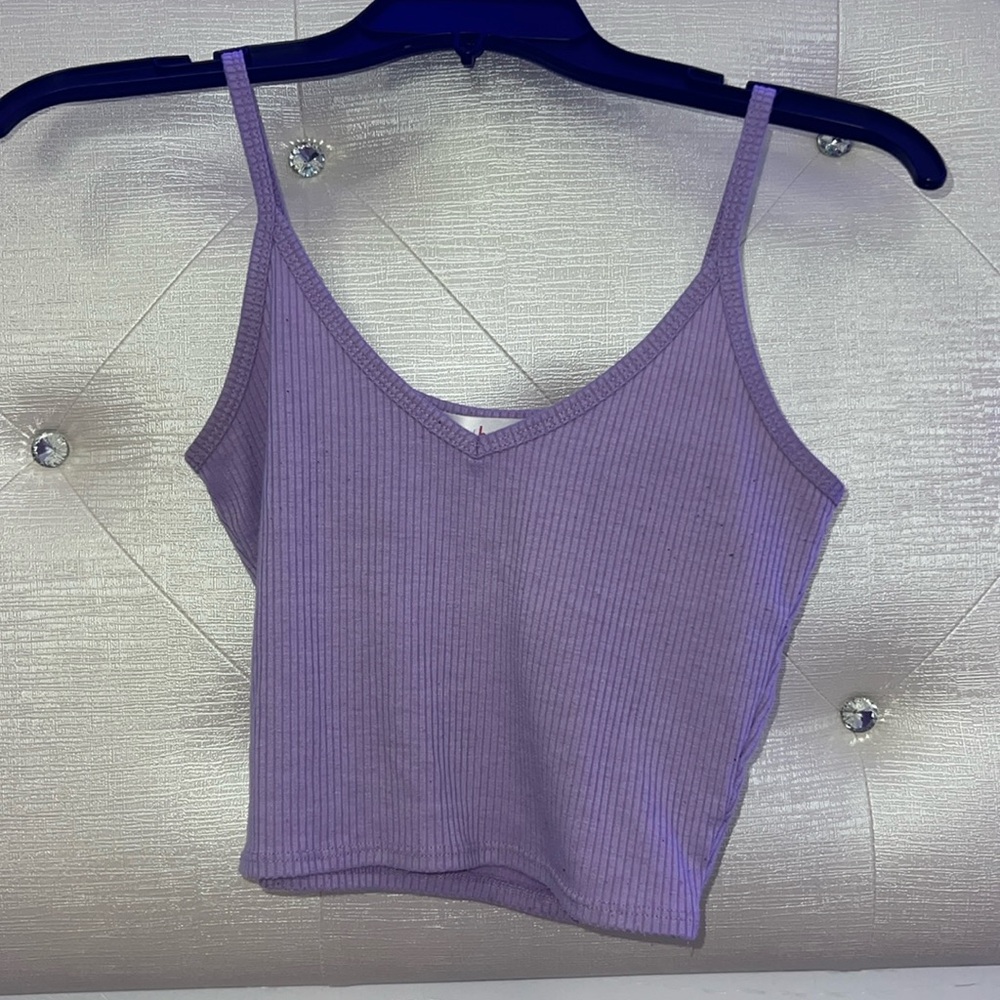 Cute basic purple tank💜